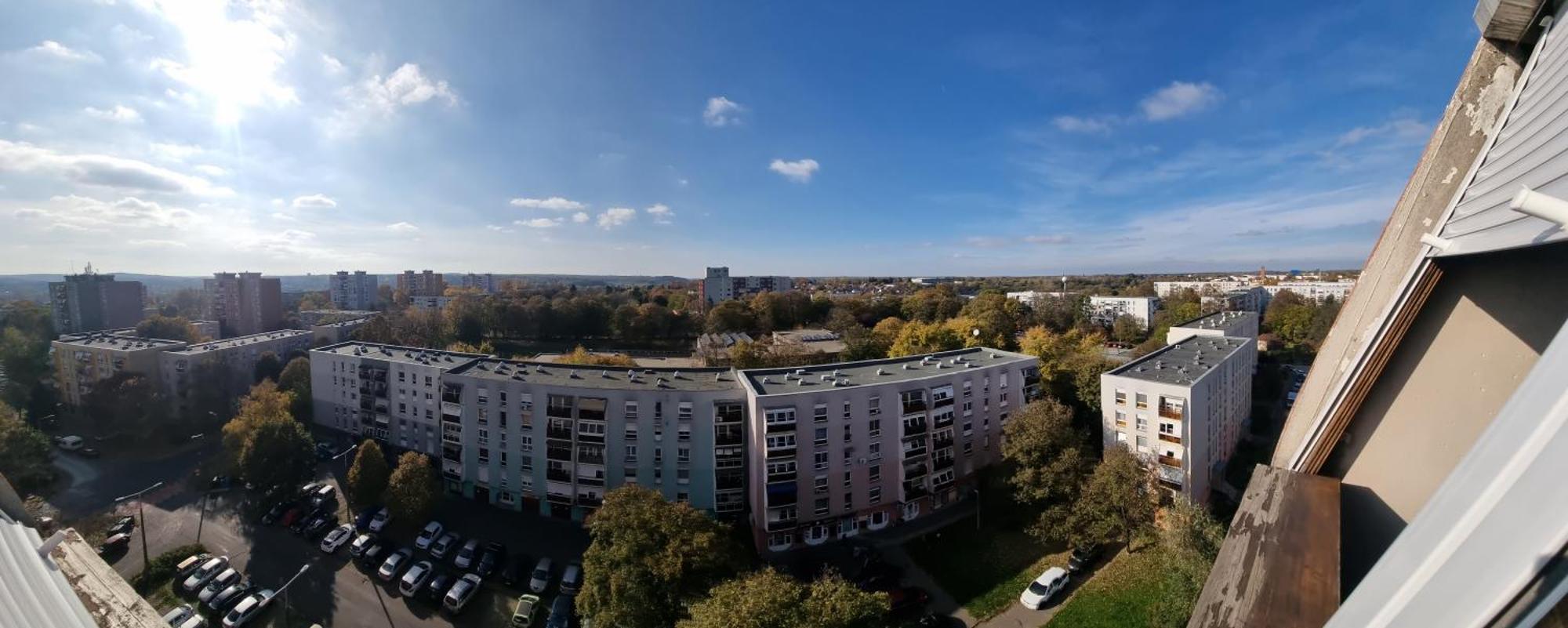 Robles Avenue 2311 Kaposvár
